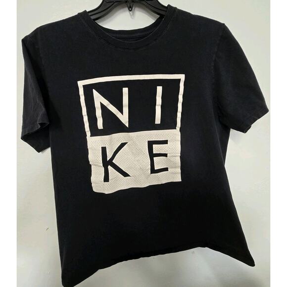 NIKE Shirt Adult L Black Short‎ Sleeve Spell Out Logo Athletic Pullover Mens VTG - Picture 1 of 11